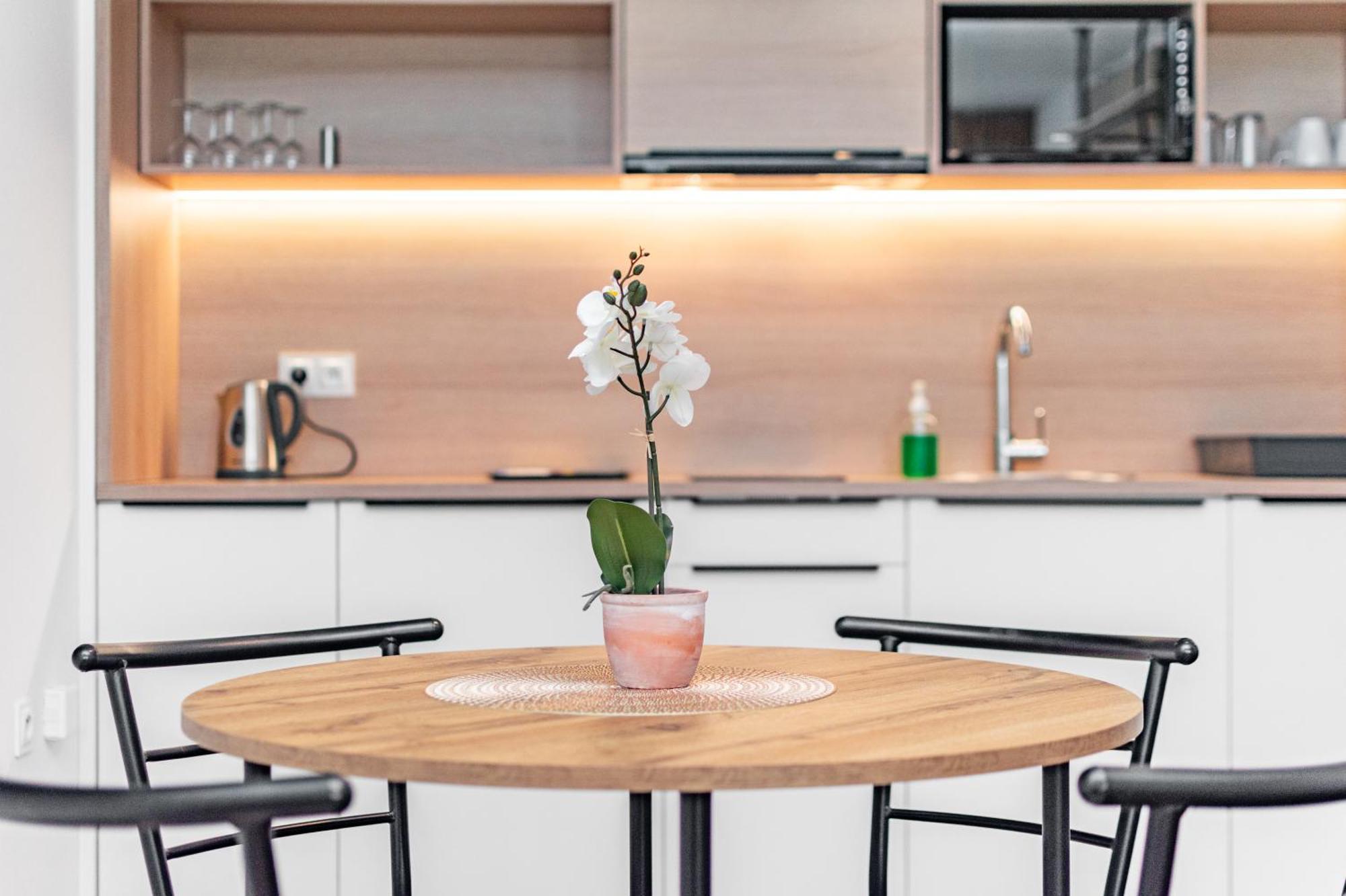 Zamoyskiego 37 By Homeprime Warsaw Exterior photo